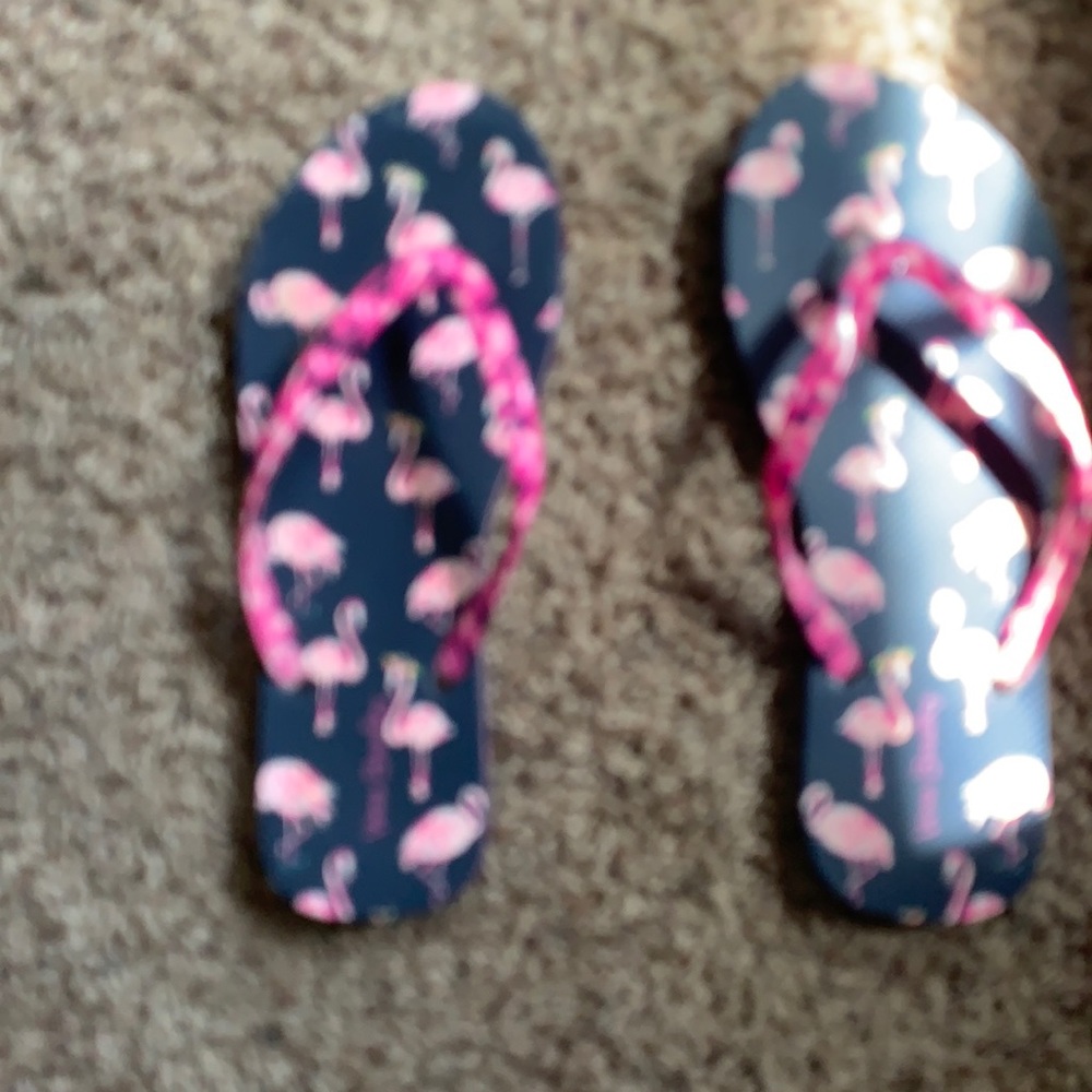 VeraBradley flamingo flip flops